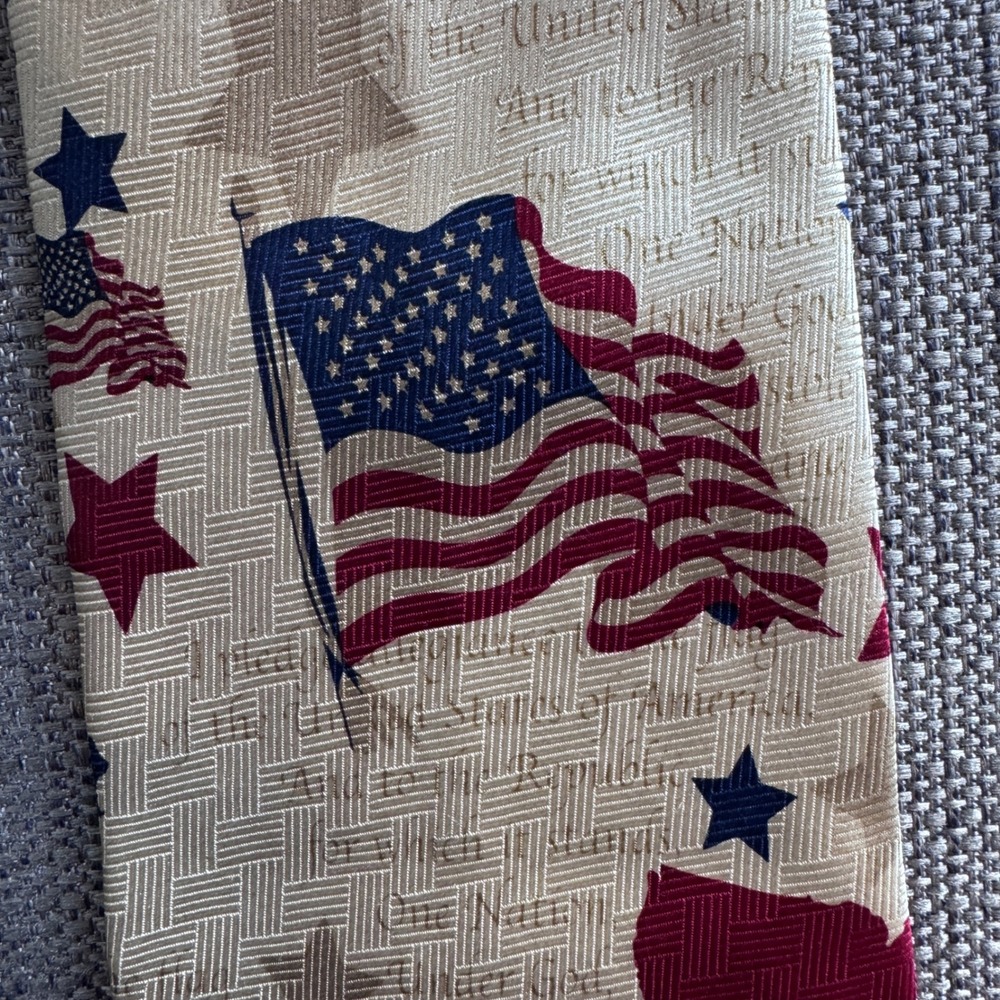 Mad House Marketing Allegiance USA Flag Pledge of Allegiance Silk Tie Tan 700701 - Picture 2 of 10